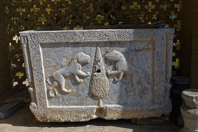 Ispahan-Palais des 40 colonnes-105